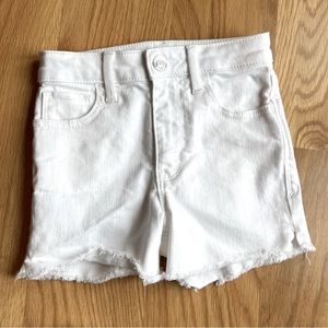 GAP White Shortie High Rise Jean Slim Fit Shorts